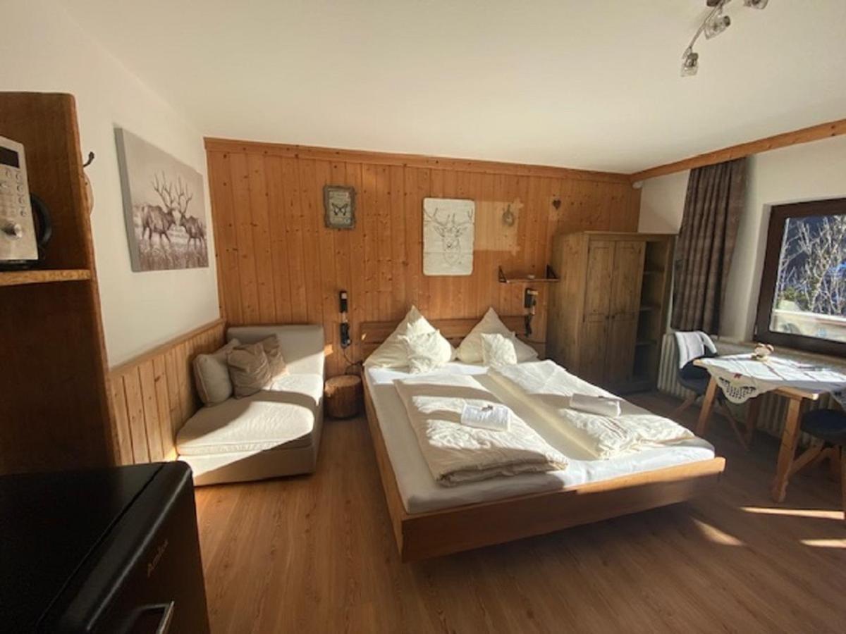 Alpenappartements Schwalbennestl Митенвалд Екстериор снимка