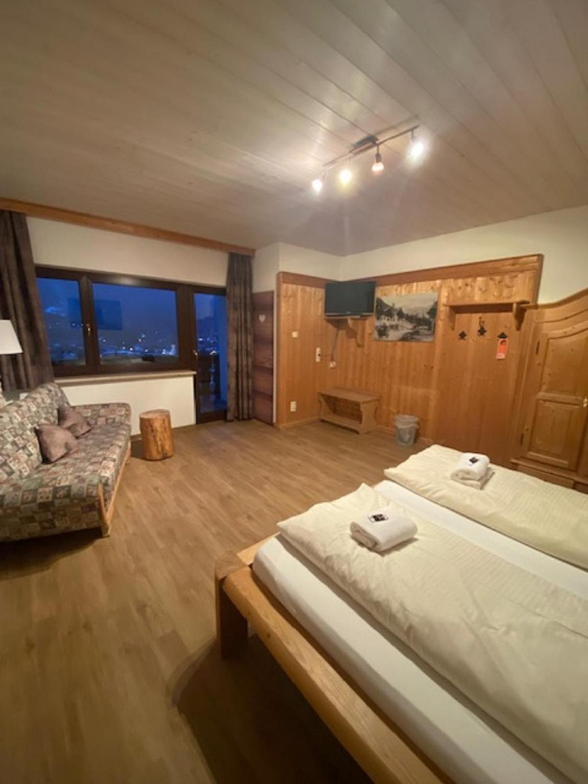 Alpenappartements Schwalbennestl Митенвалд Екстериор снимка