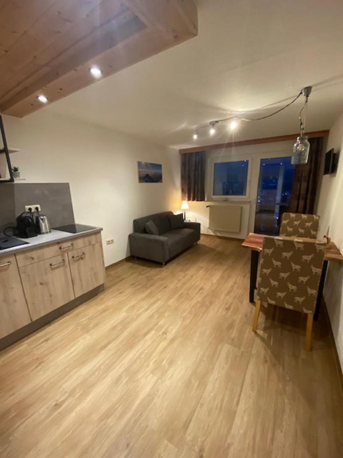 Alpenappartements Schwalbennestl Митенвалд Екстериор снимка
