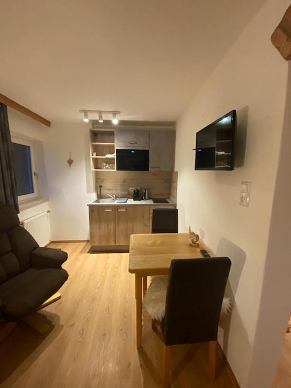 Alpenappartements Schwalbennestl Митенвалд Екстериор снимка